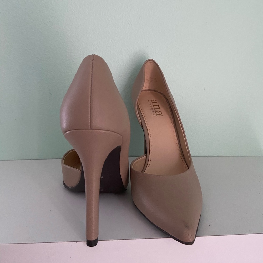 Nude heels